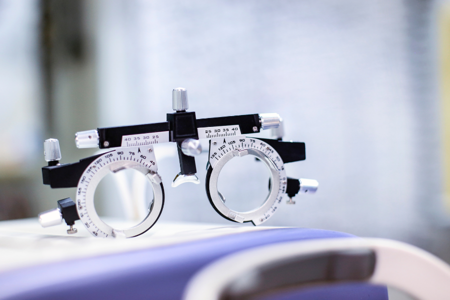 miopía y astigmatismo
